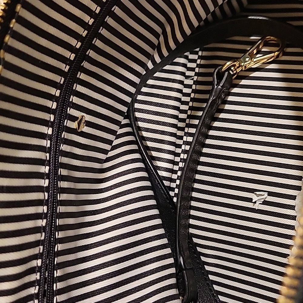 Kate Spade Black Purse - Picture 7 of 13